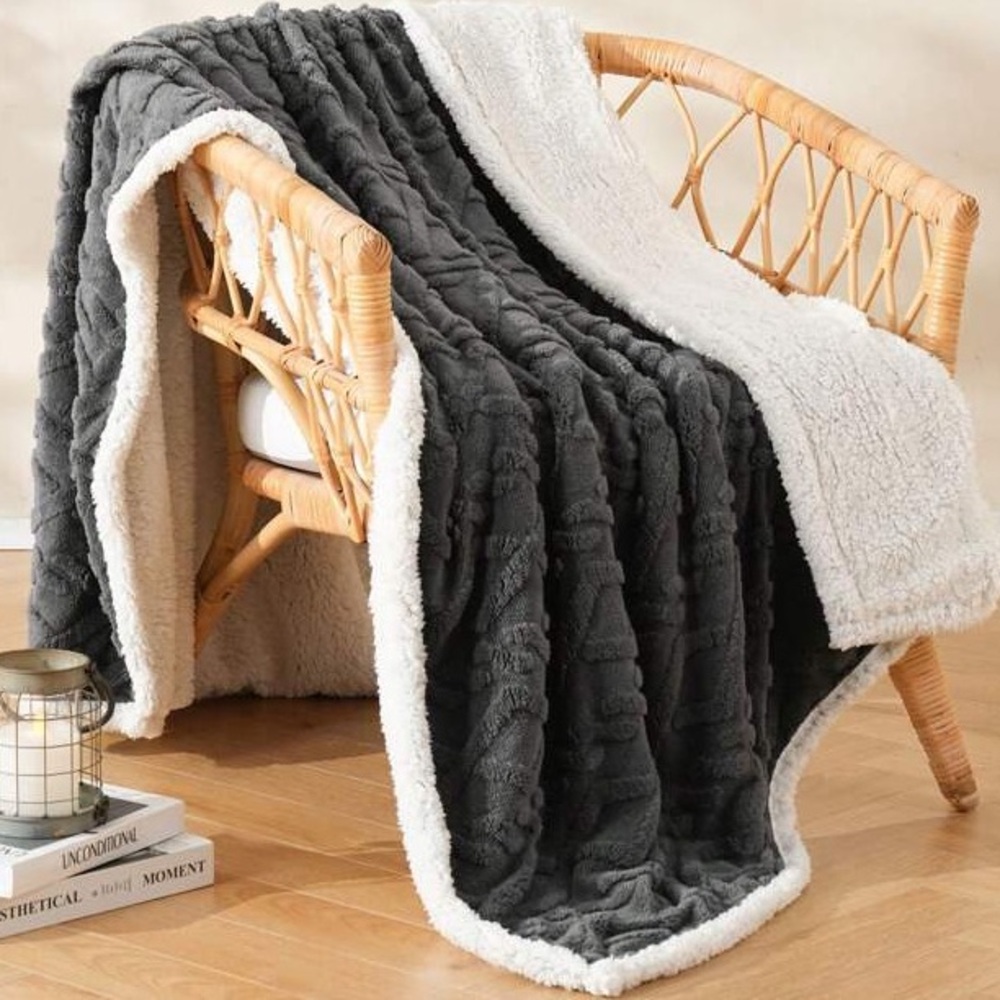 Grey Sherpa Fleece Throw Blanket Cable Knit Pattern 59” x 79” New Fall Winter